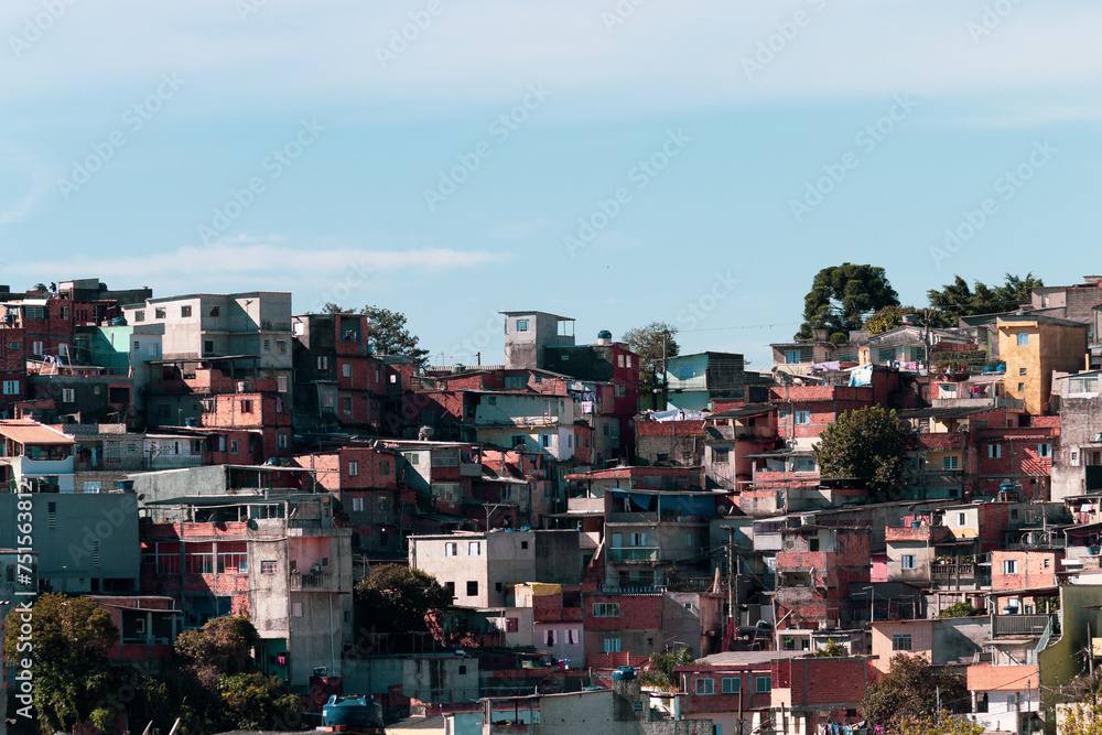 Obraz premium Bairro periférico da zona sul - São Paulo - Brasil. 19 de julho de 2021.