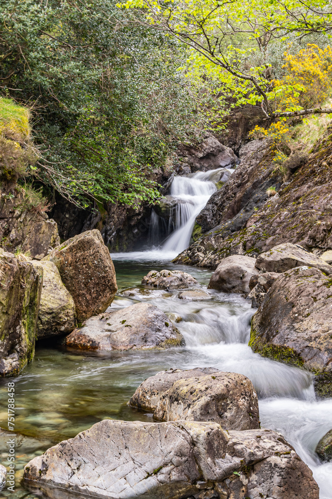 Fototapeta premium A small rocky stream in Lake District National Park.