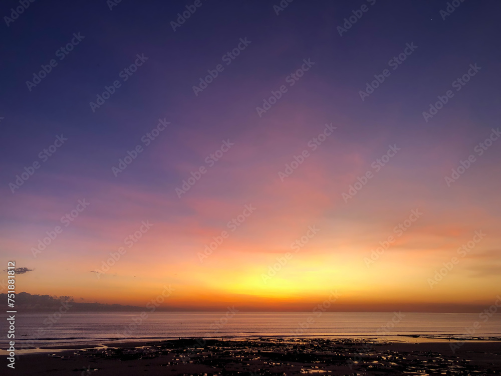 Fototapeta premium sunset over the sea