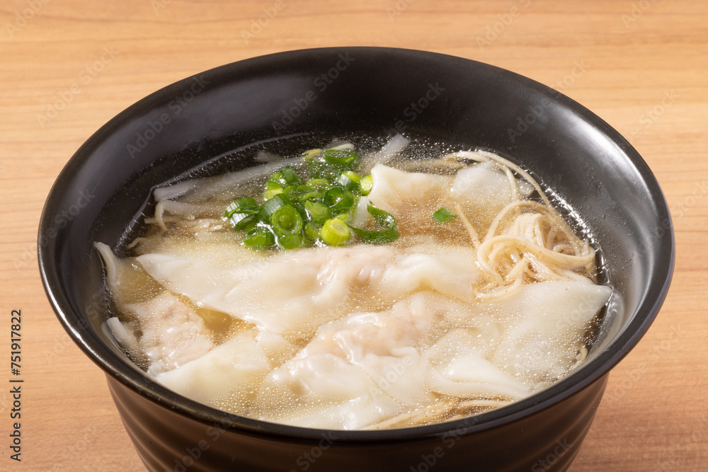 ［香港産　蝦子麺］ワンタン麺