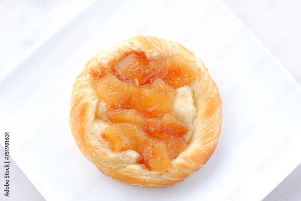 りんご煮をたっぷり使ったおいしそうな「りんごデニッシュ」
りんご煮をたっぷり使ったおいしそうな「りんごデニッシュ」