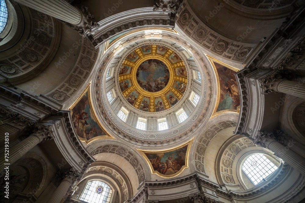 Fototapeta premium The chapel of the Hotel de Invalides in Paris where is buried Napoleon.