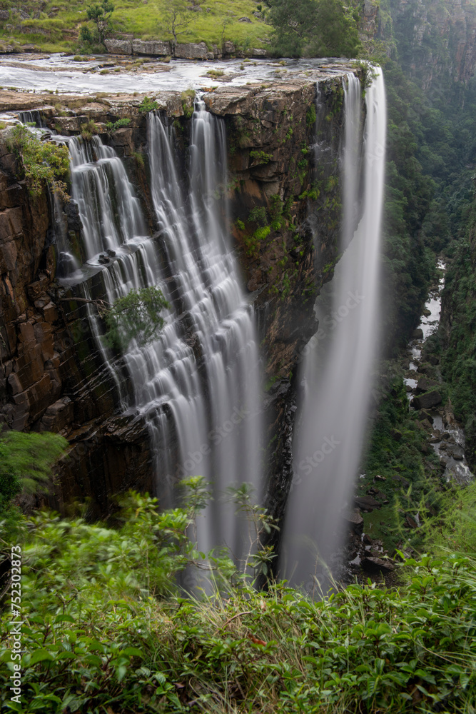 Obraz premium The Magwa Falls waterfall, Wild Coast, known also as the Transkei, long tropical beach rocky shores waterfalls and steamy jungle or coastal forests. The rugged and unspoiled Coastline