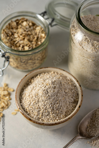 Oat flour and whole oats. Gluten free flour, oats, home baking.  © Inga