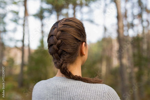 Woman hairs picture from the back