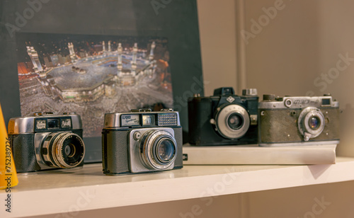 Old camera on the gallery shelve