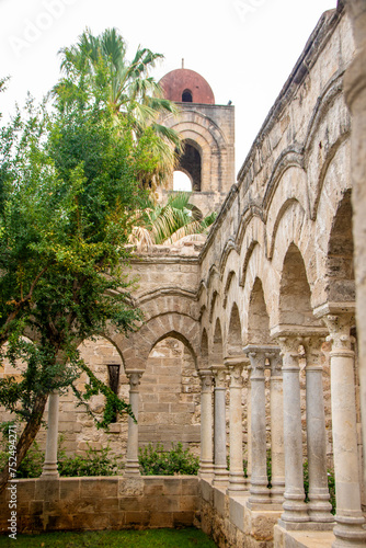 Obraz na płótnie San Giovanni degli eremiti church in Palermo w salonie