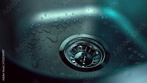 repair of a metal siphon in a washbasin