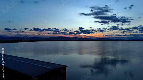 Krajobraz, wschód, zachód, słońca, krajobrazy, widać z lotu ptaka, nad jeziorem. © Stanisław Błachowicz
