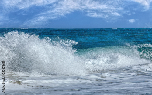 Obraz na płótnie Beautiful and colorful waves in Perth Western Australia w salonie