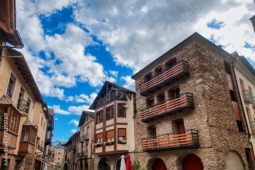 Esterri de Aneu​​ is a Spanish town in the province of Lérida, in the autonomous community of Catalonia, located in the center of the Pallars Sobirá region and next to the Noguera  photo