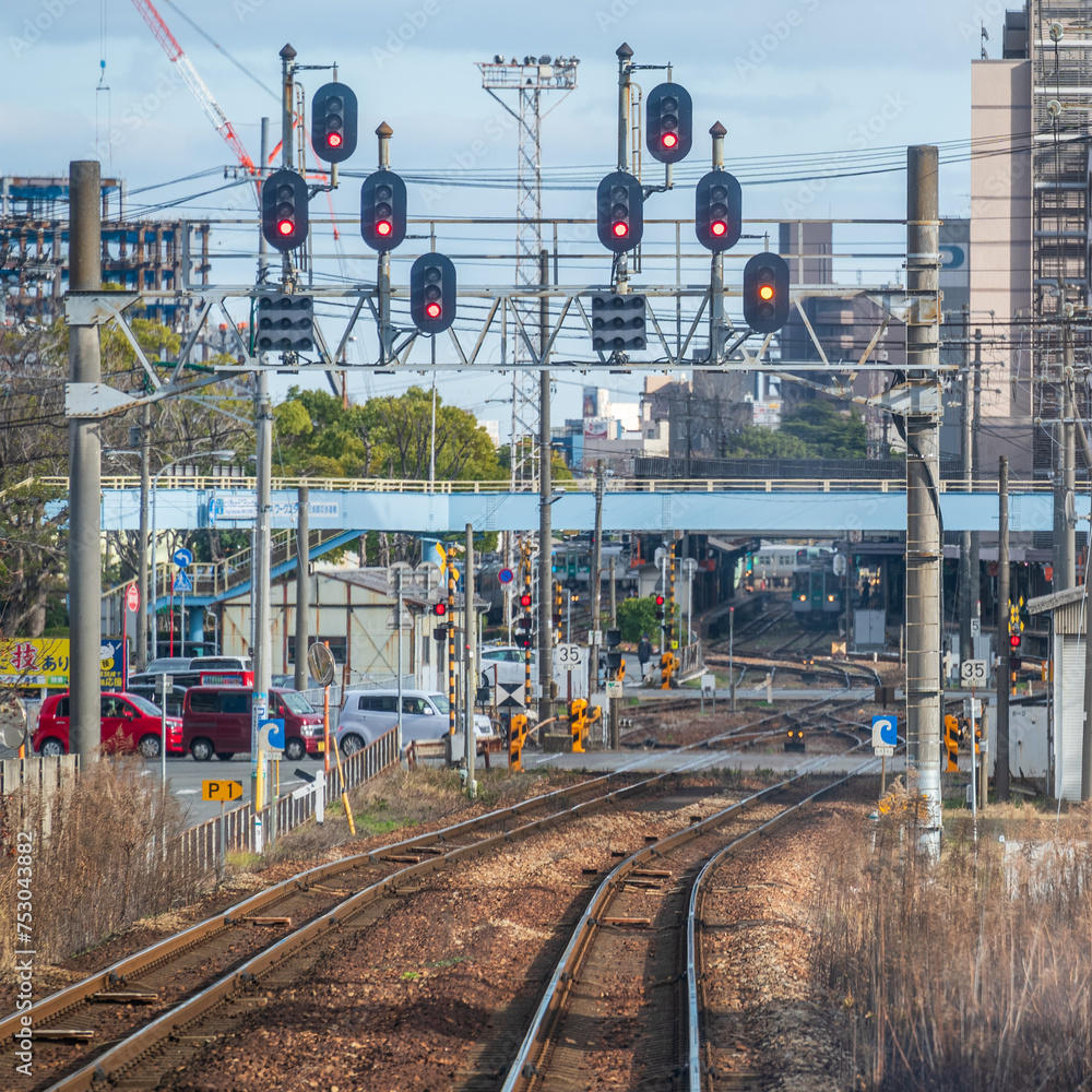 駅構内に入線時の鉄道信号群 Stock-Foto | Adobe Stock