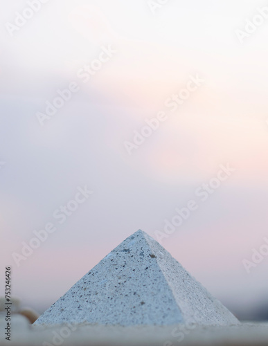 pyramids of giza to scale
