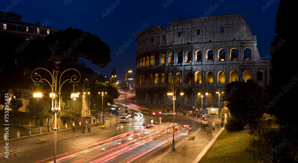 Italien, Rom, Colosseo; Kolosseum; Via dei Fori Imperiali