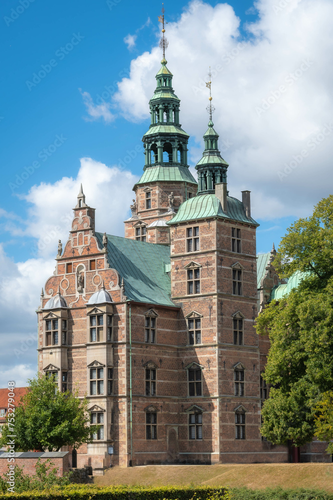 Fototapeta premium Rosenborg Castle (Danish: Rosenborg Slot) a Renaissance building in Copenhagen. An ancient royal residence it is home to the Danske Kongers Kronologiske Samling, Museum of the Royal Danish Collection