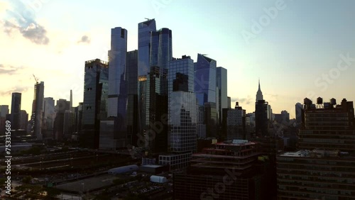 Drone New York City, Panorama, from Pier66, Chelsea Piers. Early Morning. Drone Dji-mini 3 4K/30 photo