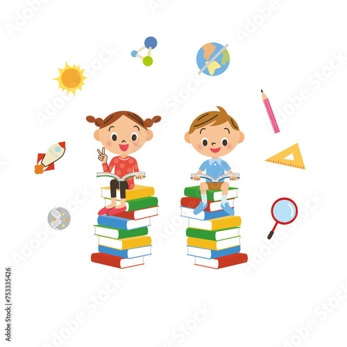 たくさんの本の上に座って学習する子供達