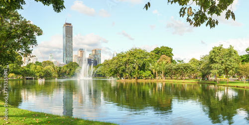 Fototapeta Naklejka Na Ścianę i Meble -  Lumphini park in Bangkok city, Thailand 