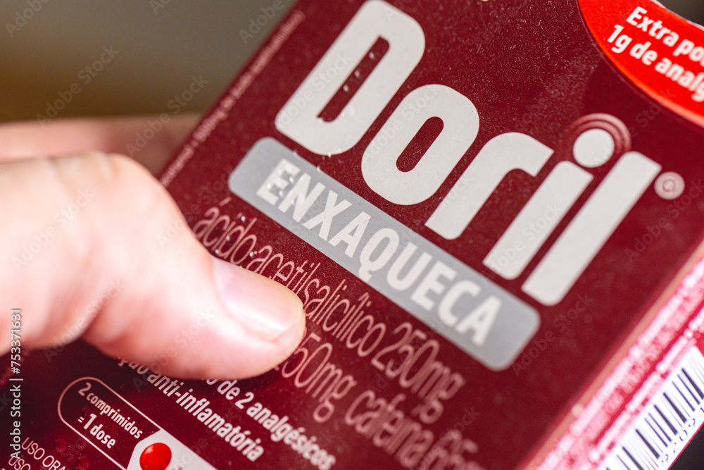 Medicamento Doril para enxaqueca. Remédio, Dor de cabeça, Ácido ...