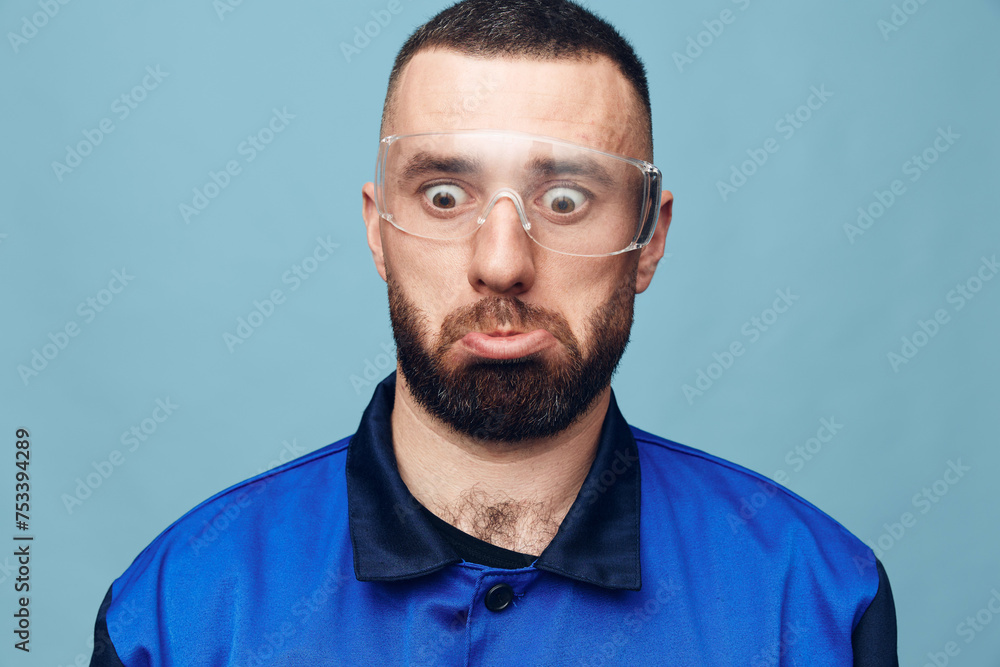 Obraz premium Adult beard face person portrait isolated background young caucasian expression guy men men