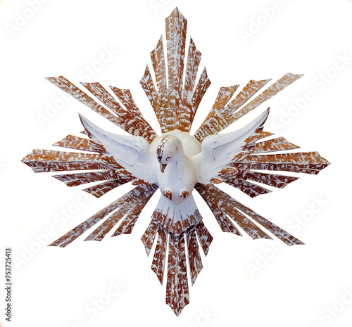 pomba do Espirito Santo, feita de madeira com estrela por trás. Escultura. photo