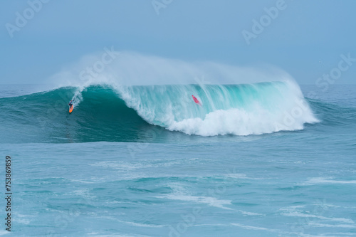 Photography "Giant Cow" surf competition