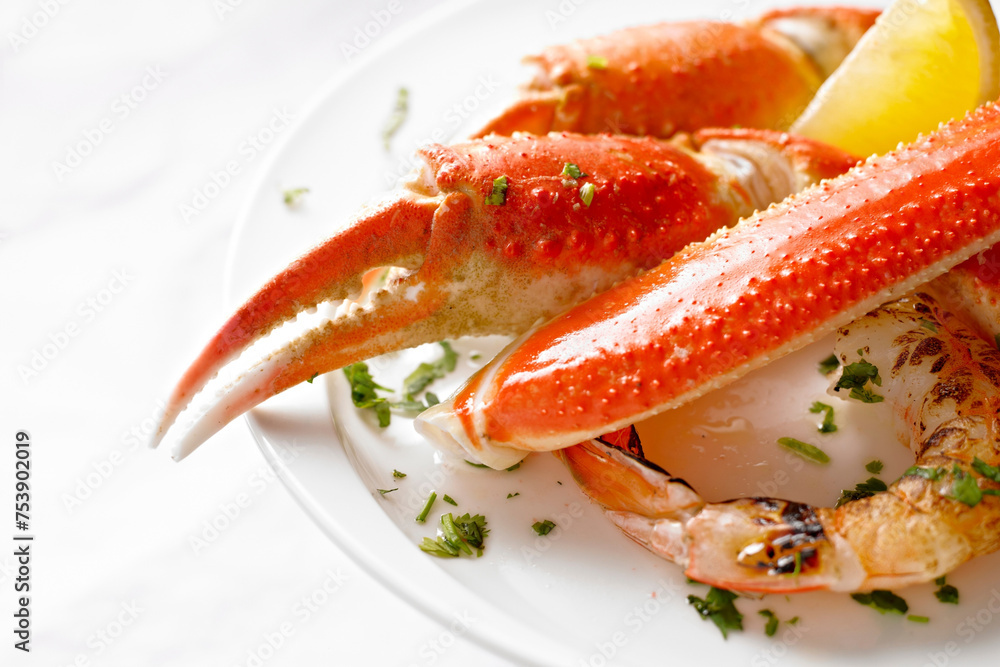 Delicious Delicacy: 4K Ultra HD Image of Steamed Cooked Crab Delicious Delicacy: 4K Ultra HD Image of Steamed Cooked Crab