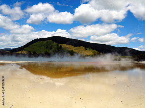 New-Zealand Rotorua sulphur lake © axfi1