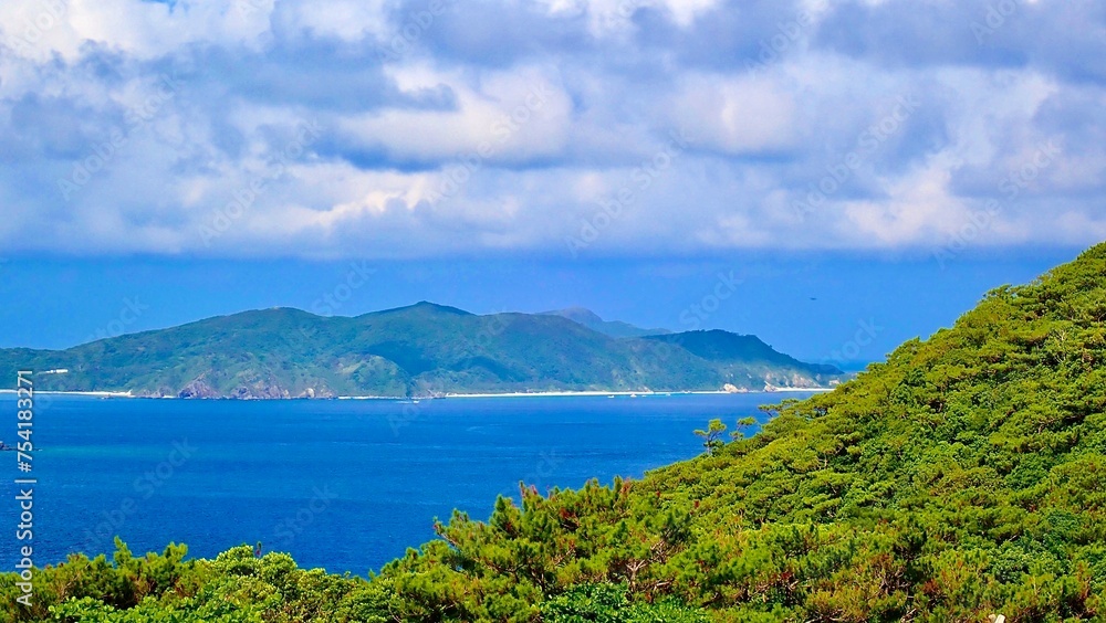 慶良間諸島渡嘉敷島の照山展望台から見える風景 慶良間諸島渡嘉敷島の照山展望台から見える風景
