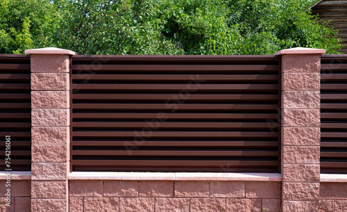 Shutter fence, blinds fence, louver fence photo