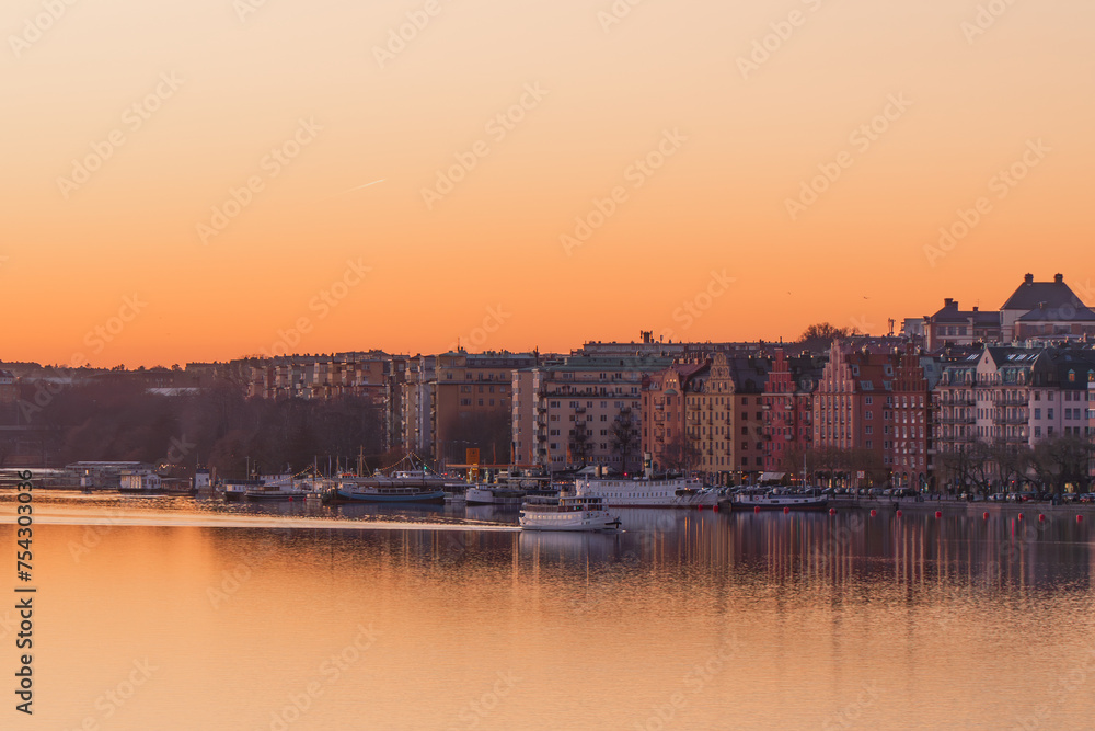 Ταπετσαρία Sunset over Kungsholmen island, Stockholm, Sweden