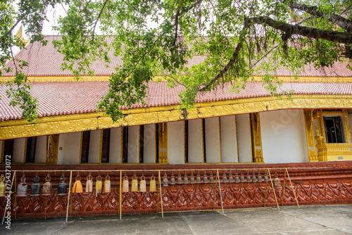 THAILAND UBON RATCHATHANI WAT SI PRADU photo