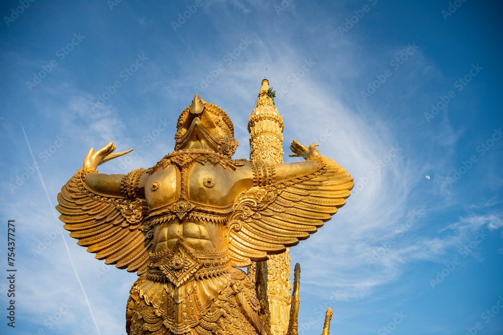 Fototapeta premium THAILAND UBON RATCHATHANI THUNG SRI MUEANG MONUMENT