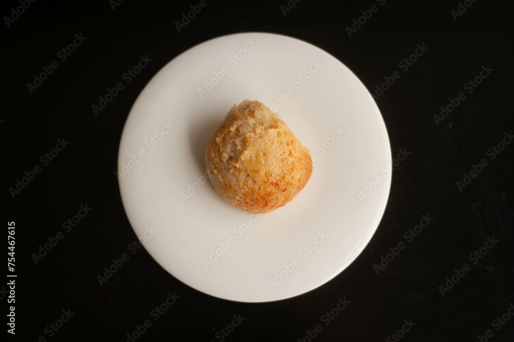 hong kong style pineapple bun
hong kong style pineapple bun