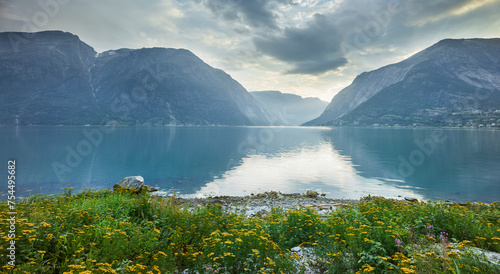 Hardangerfjord  Vestland  Norwegen