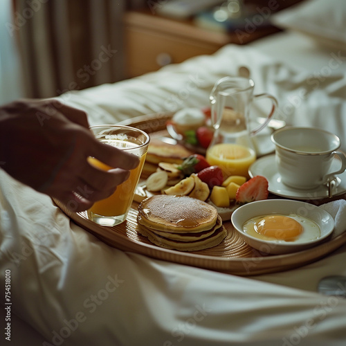 prendre son petit déjeuner à l'hôtel  photo