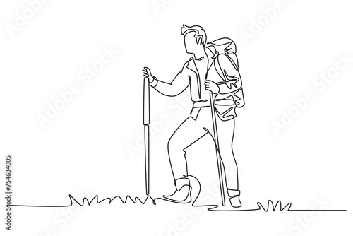 temp - nContinuous one line drawing of solo hiker hike up mountain lonely. Business, success, leadership, achievement and goal concept. Single line draw design vector illustratew design 6000 x 4000 px
