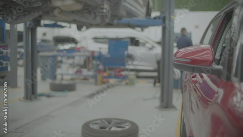 toma de autos en taller mecánico