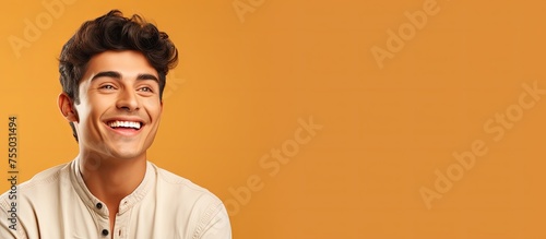 Confident man with a contag...