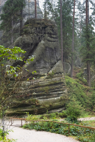 Tschechien, Andersbach, Felsenstadt. Blick auf besondere Felsformationen