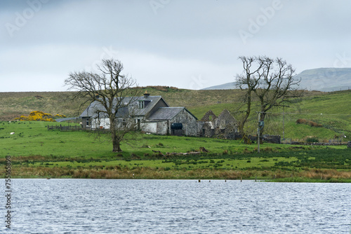 Altes Haus am Loch Thom beim Greenock Cut in Schottland
