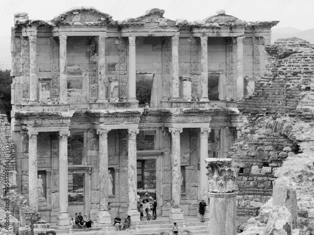 Biblioteka Celsusa czarno-białe - obrazy, fototapety, plakaty 