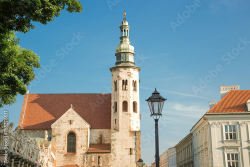 Obraz na płótnie St. Andrew's Church and medieval building in Krakow, Poland w salonie