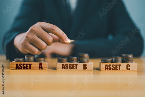 Obraz na plátne Diversify financial risk with funds