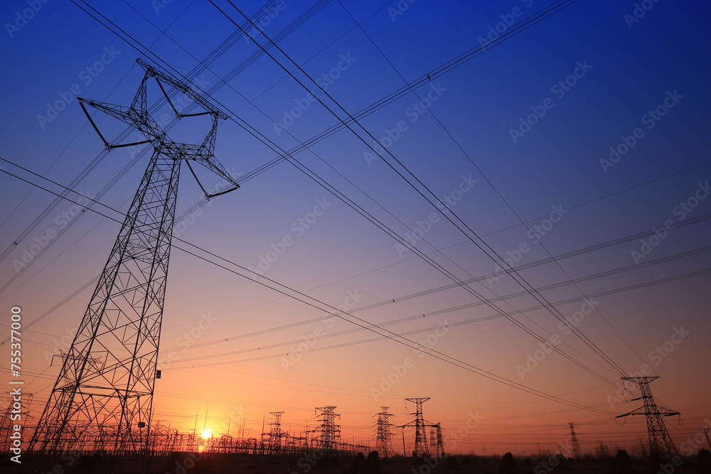 © pdm - pylon © pdm - pylon