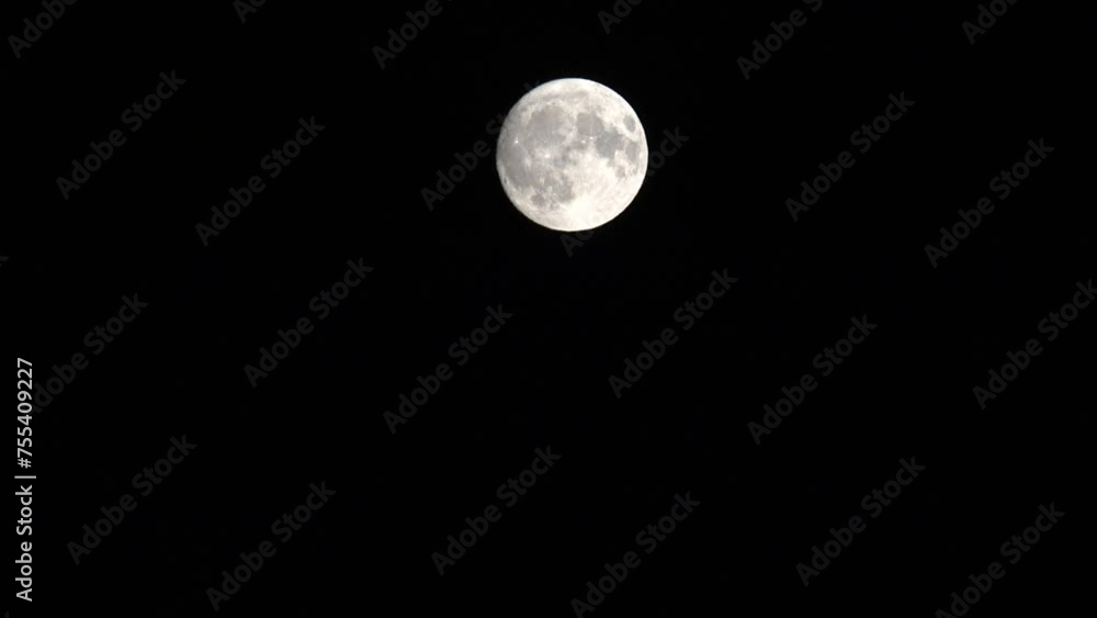 Moon Rises in Night Sky, Dusk Light Full, Halloween View, Evening Astrology, Timelapse Moon Rises in Night Sky, Dusk Light Full, Halloween View, Evening Astrology, Timelapse