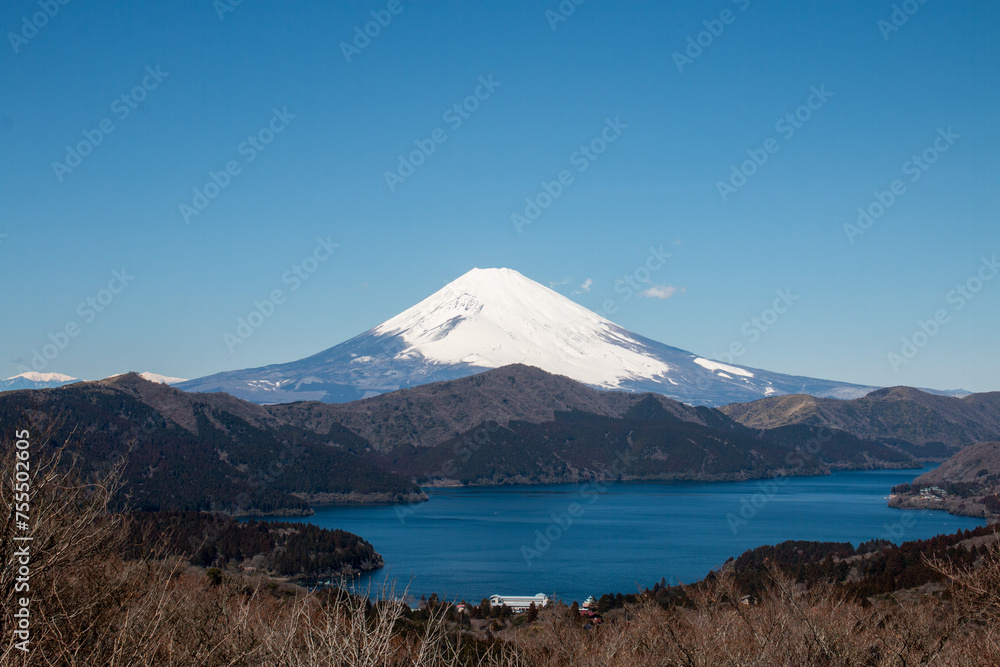 箱根・芦ノ湖と富士山