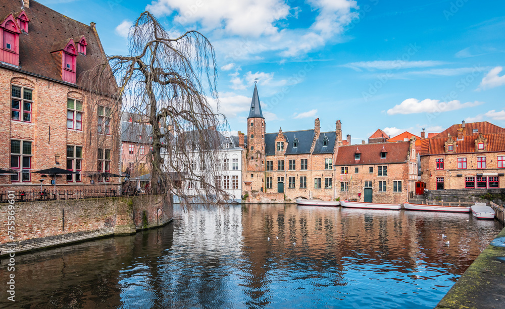 Obraz premium Travel image of Bruges canal in city center, Belgium. 