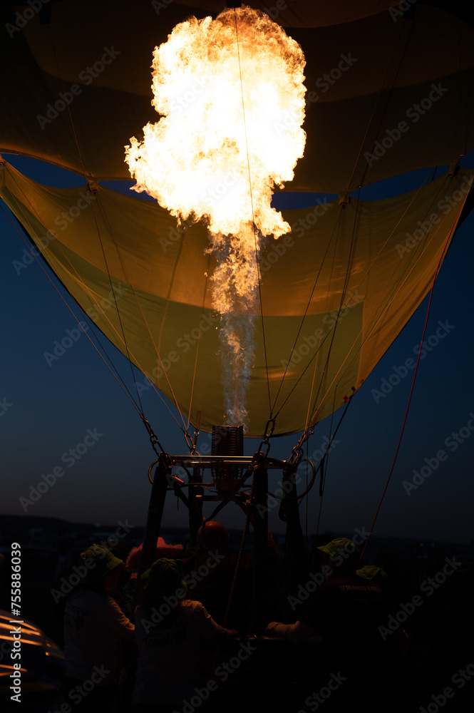 Obraz premium Hot Air Balloon Burner 2
