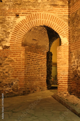 Nocturnal Majesty: Thessaloniki's Ancient City Walls Illuminated